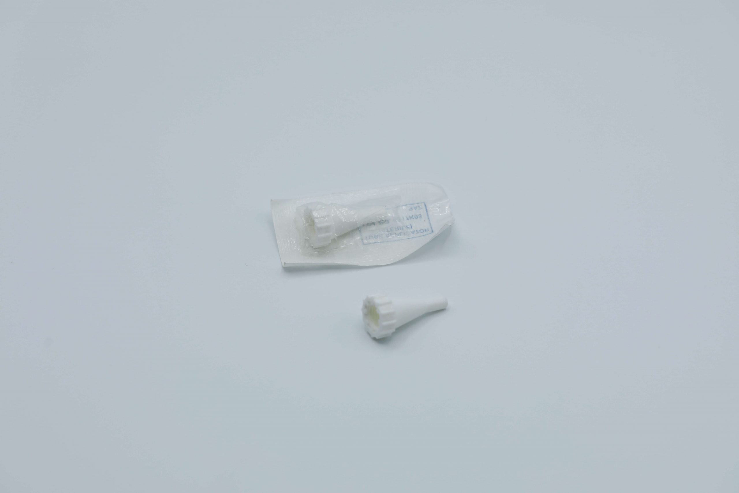 Name- Tube Applicator. Product ID- CA200610. Catagory- Applicator. Size & Capacity 5G. Material- Ploypropylen